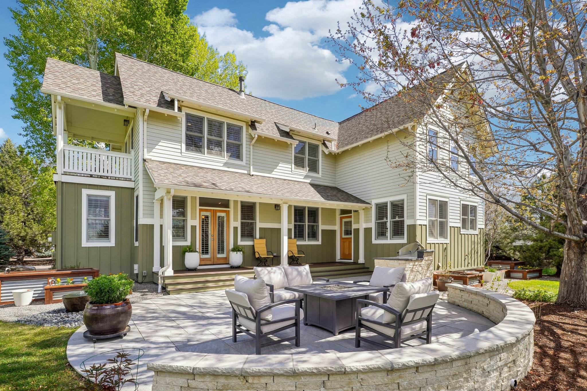 W Spruce St-0105-057.jpg