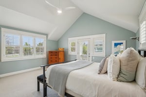W Spruce St-0105-026.jpg