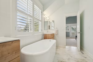 W Spruce St-0105-032.jpg