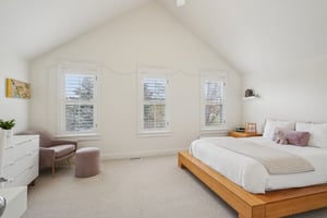 W Spruce St-0105-041.jpg