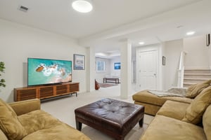 W Spruce St-0105-043.jpg