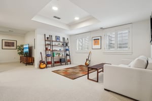 W Spruce St-0105-045.jpg