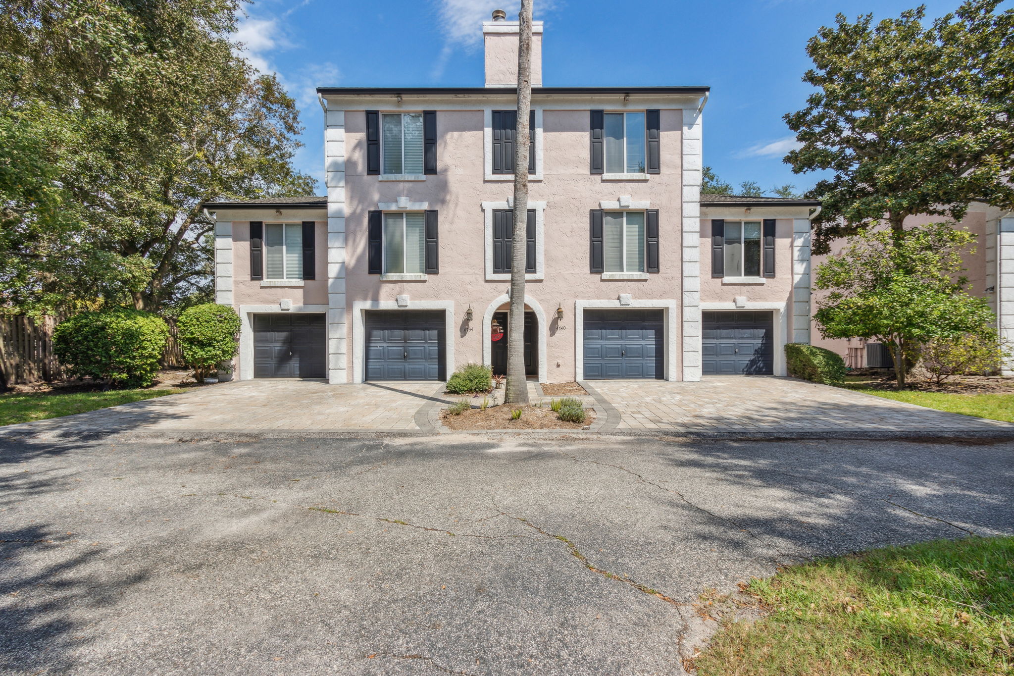 Welcome to 4740 Gulf Stream Ct