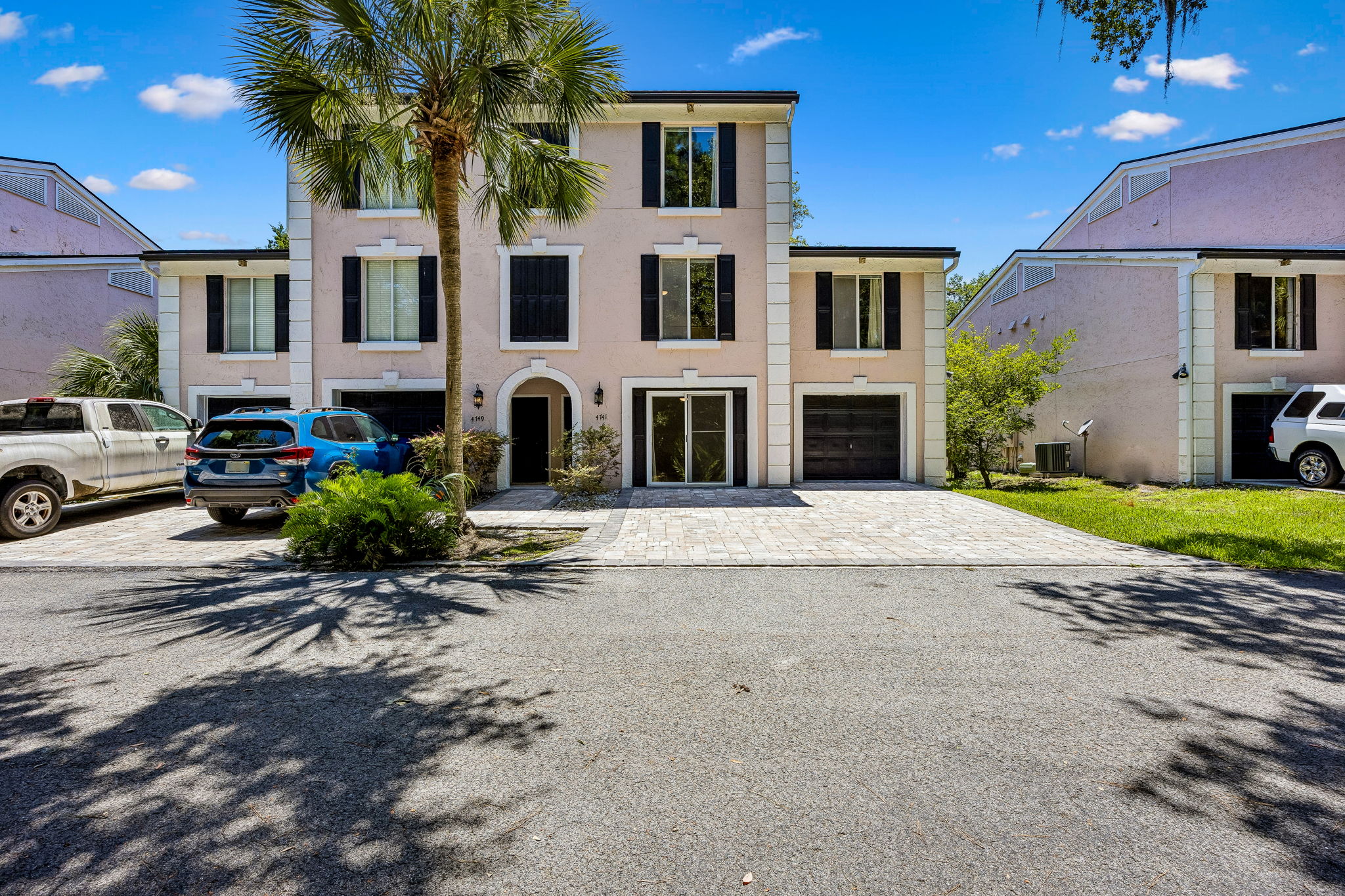 Welcome to 4741 Martinique Ct