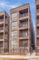 4744 S Michigan Ave_002