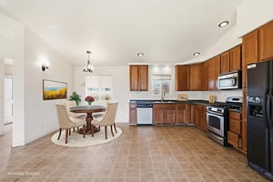 7H3A1969 virtually staged.jpeg