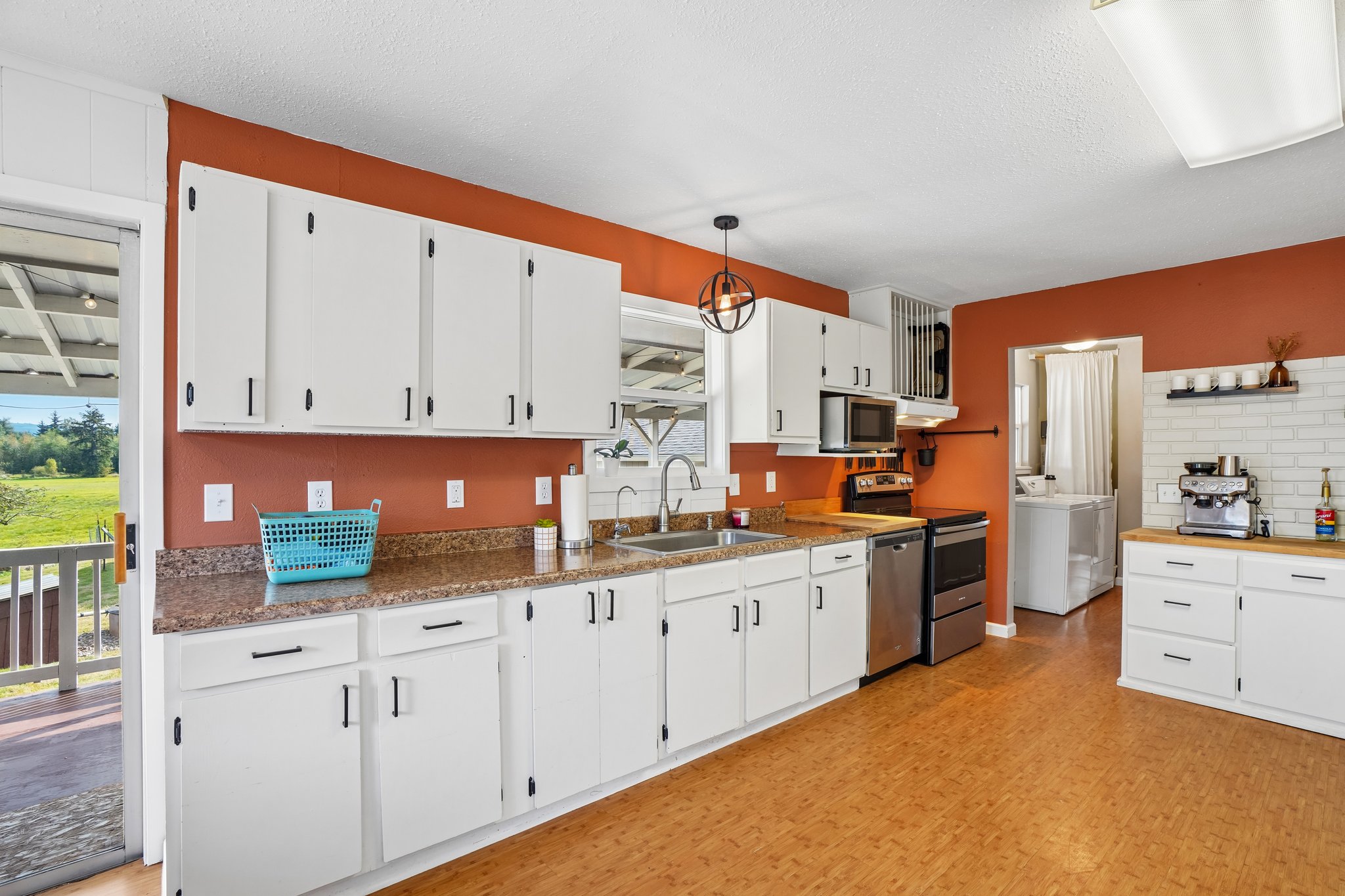 4749 Spirit Lake Hwy-S2209-031.jpg