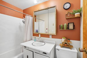 4749 Spirit Lake Hwy-S2209-033.jpg
