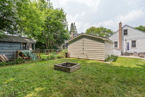  Photo 40