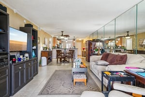 Brittany Dr S 24-S0107-006.jpg