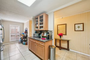 Brittany Dr S 24-S0107-012.jpg