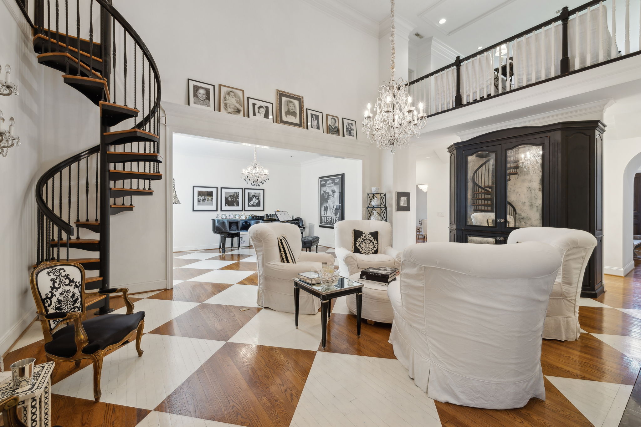 Gathering Parlor/Music Room