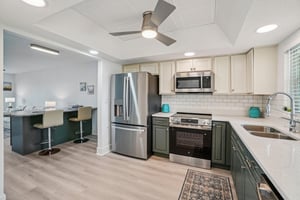 4750 Cove Cir APT 107-S3103-010.jpg