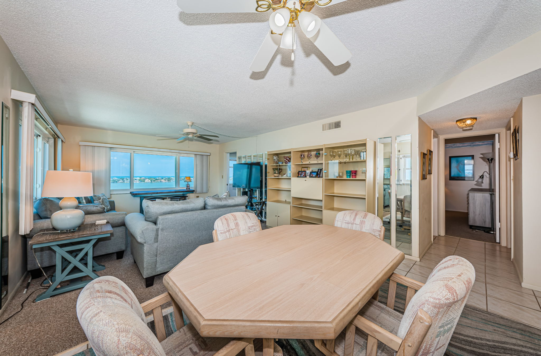 Dining Room 2-2
