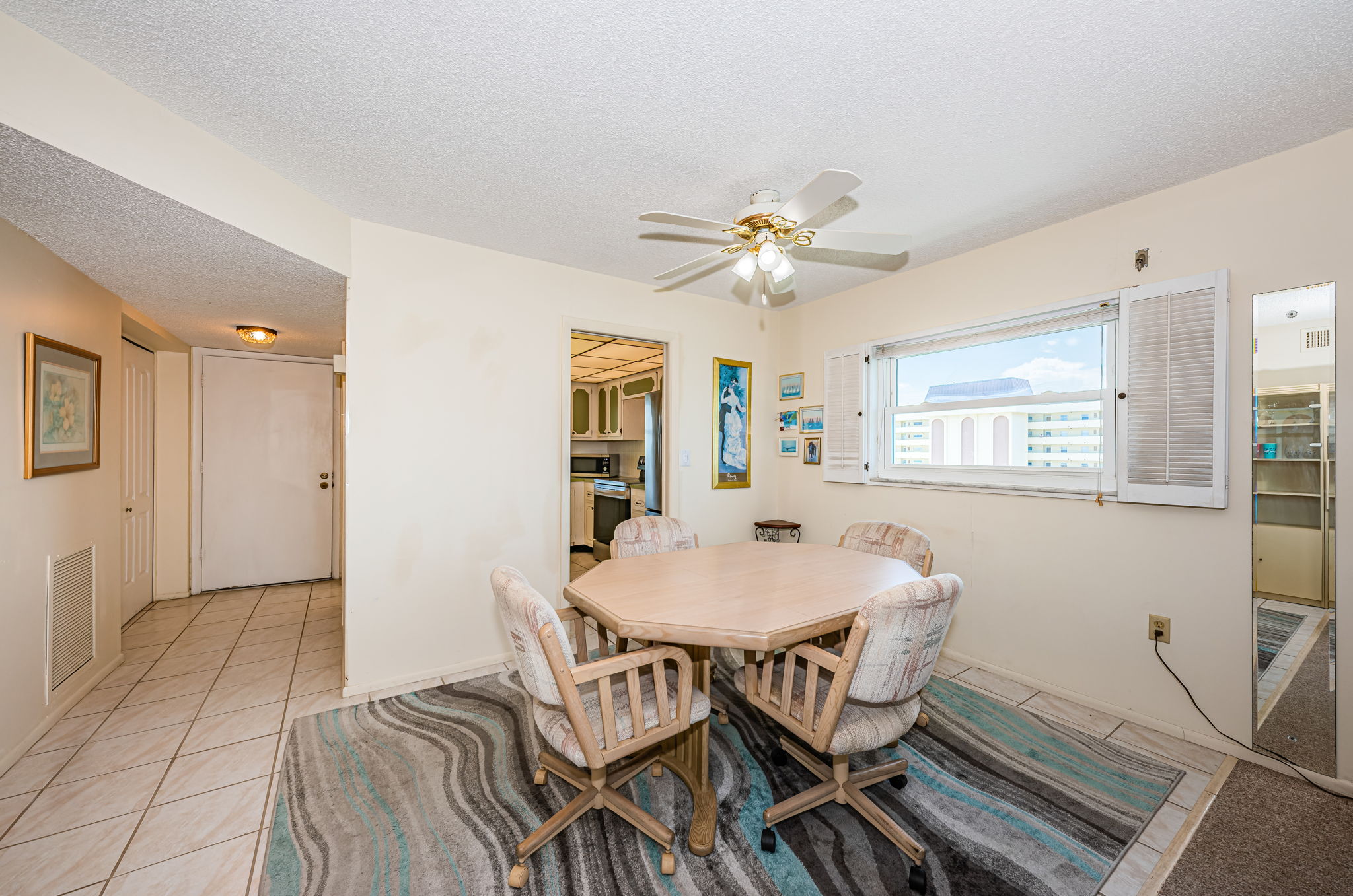 Dining Room 4