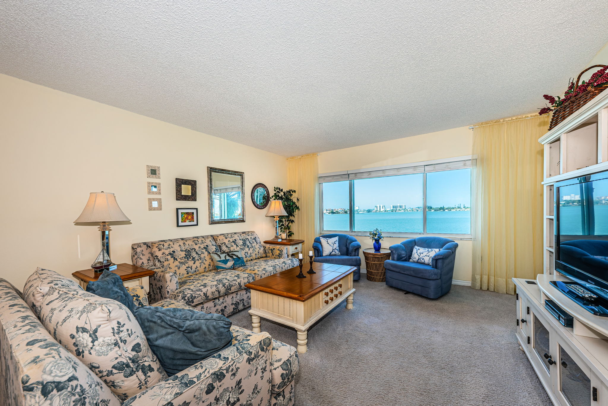 Living Room 1-2