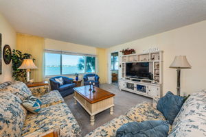 Living Room 2-2
