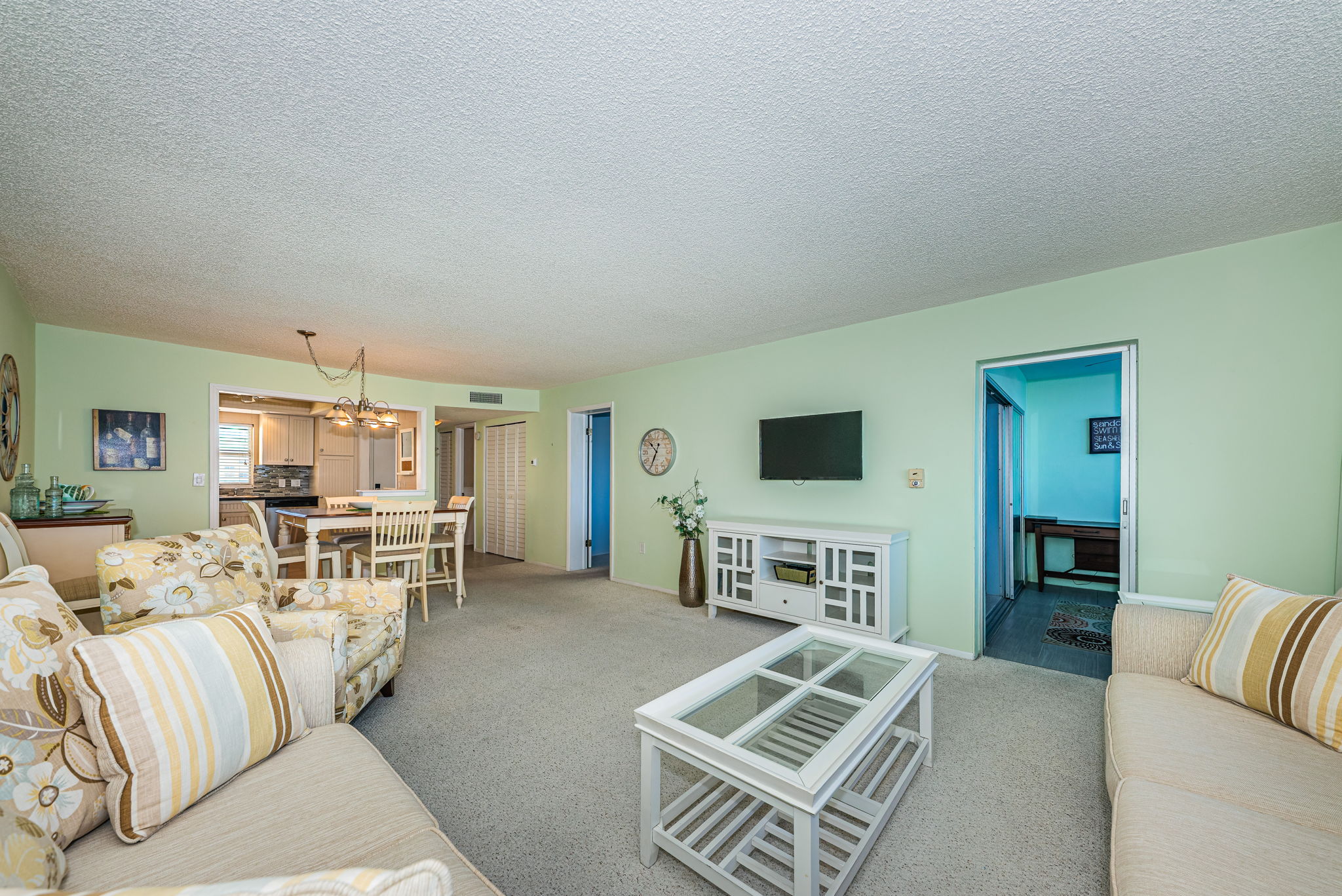 Living Room 4
