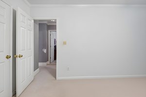 Bedroom furniture removed.jpeg