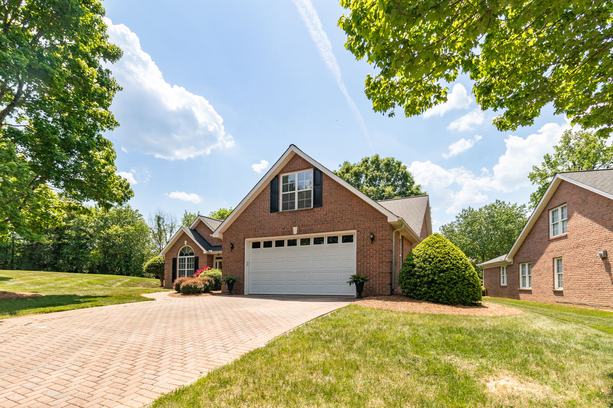 4752 Barrington Pl-3