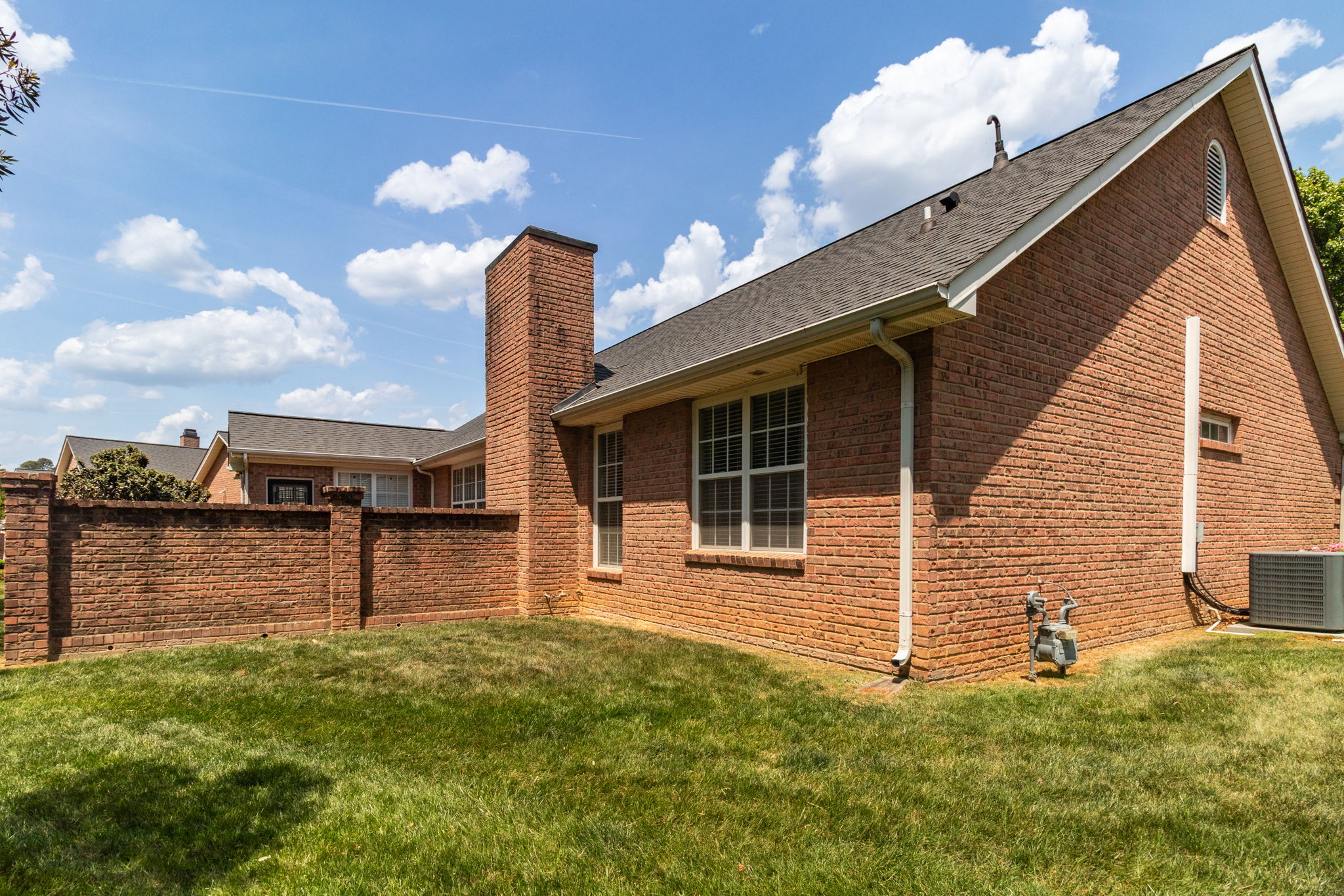 4752 Barrington Pl-27