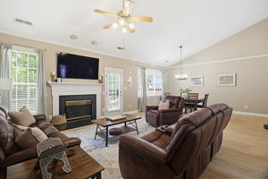 4752 Barrington Pl-7