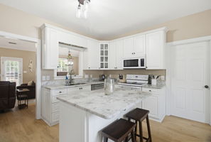 4752 Barrington Pl-13