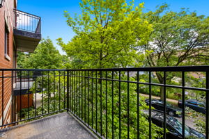 4755 N Kilbourn Ave 2D - Brady Miller_008