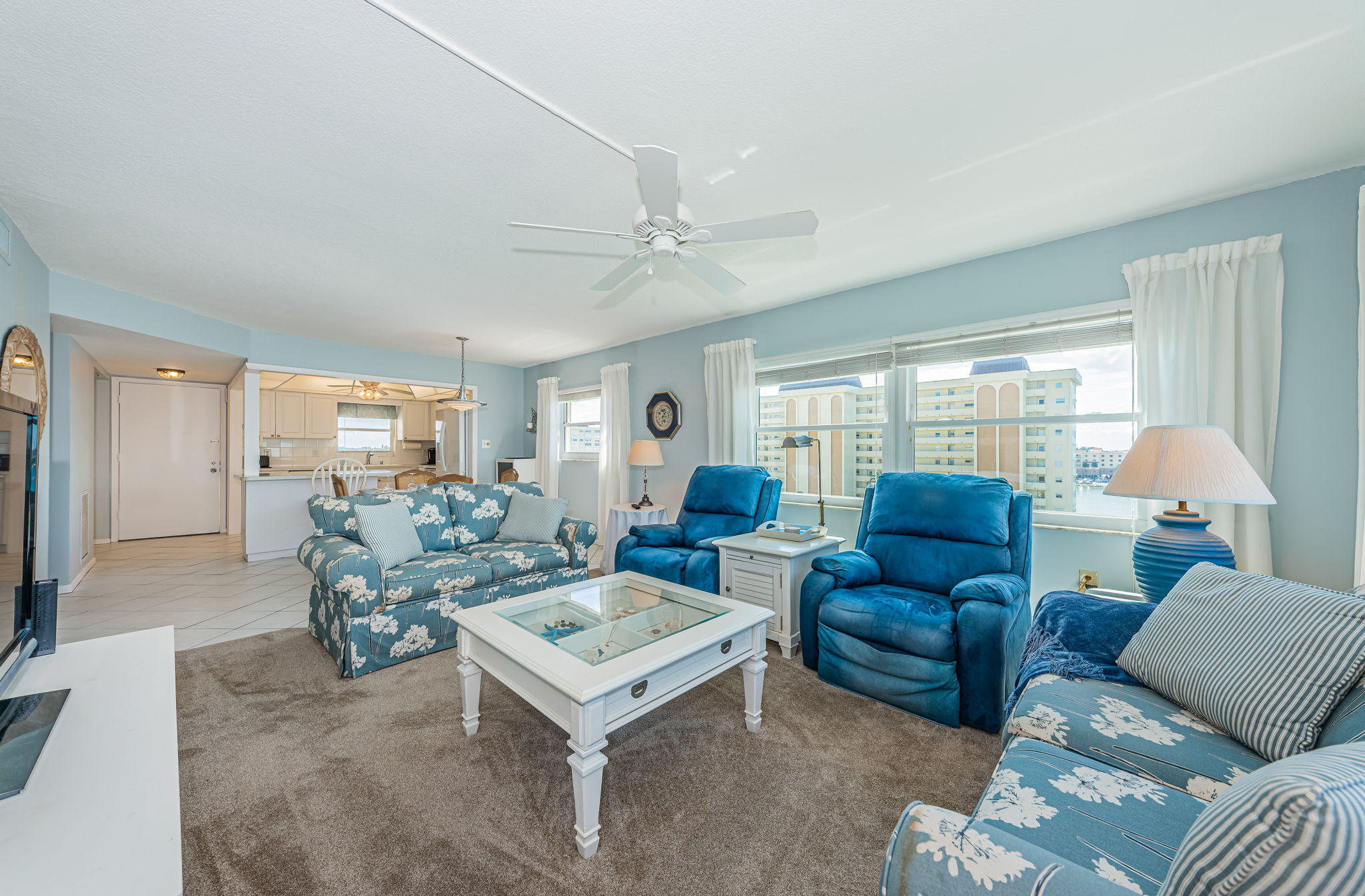 Living Room 2-2