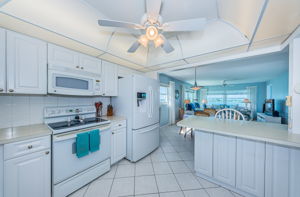 Kitchen 3-2