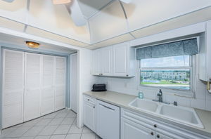 Kitchen 5-2