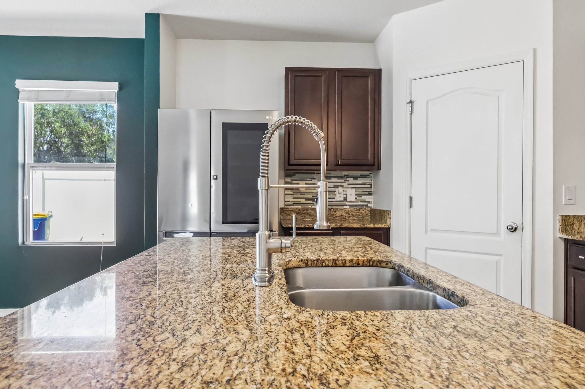 Squires Grove Dr-S2204-016.jpg