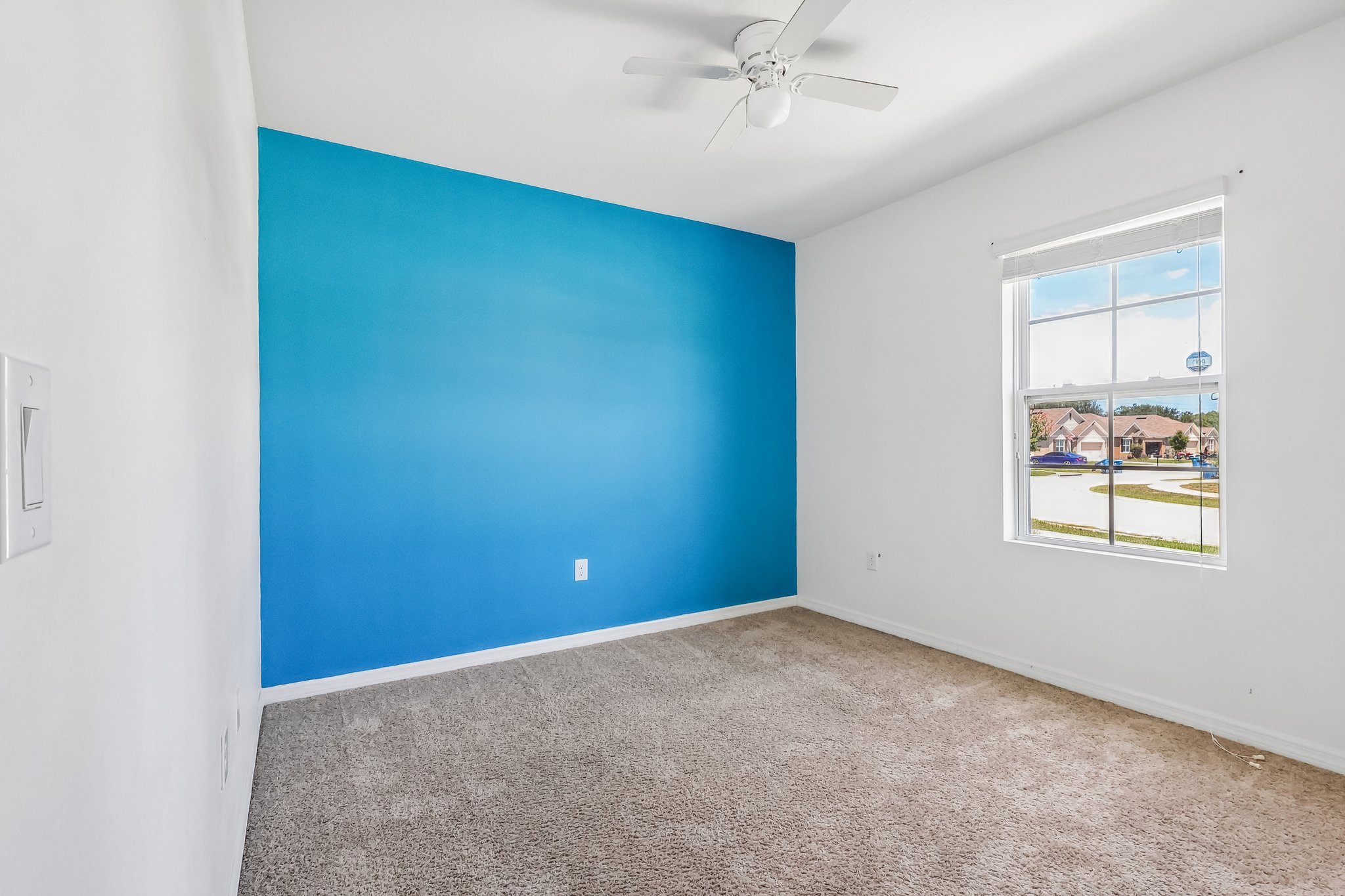 Squires Grove Dr-S2204-017.jpg