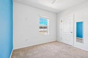 Squires Grove Dr-S2204-018.jpg