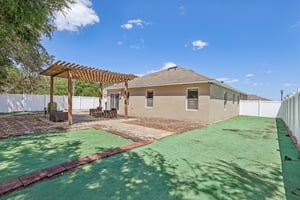 Squires Grove Dr-S2204-033.jpg