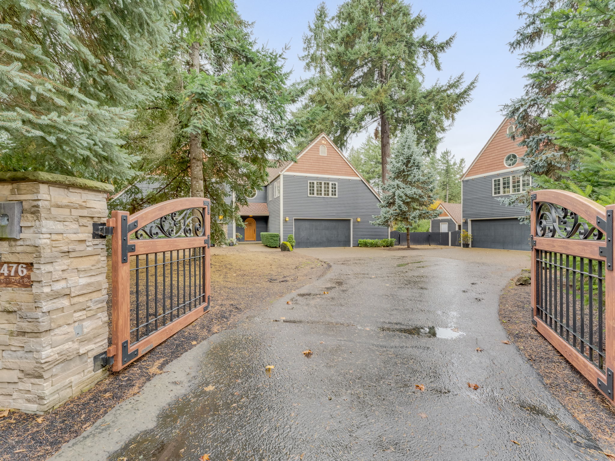 2 car + 3 car garage spaces