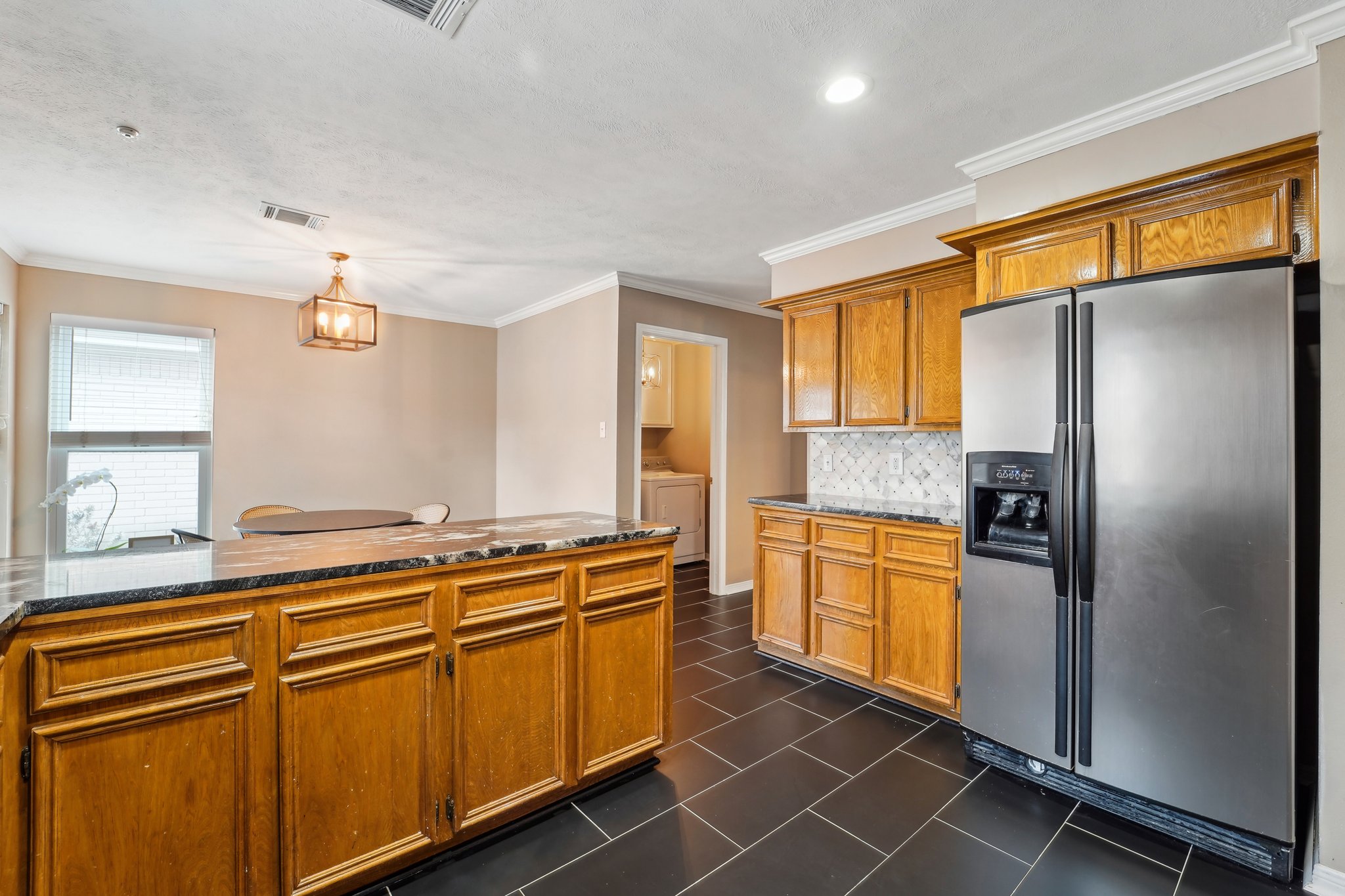 Oakmont Ct-013.jpg