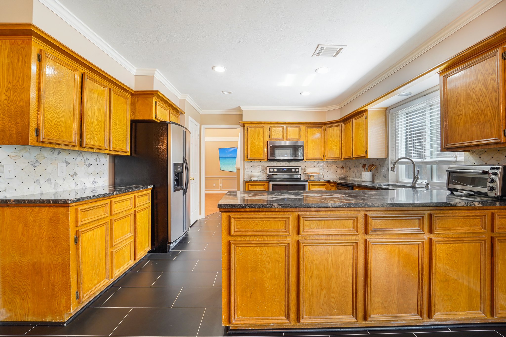 Oakmont Ct-018.jpg