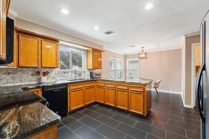Oakmont Ct-015.jpg