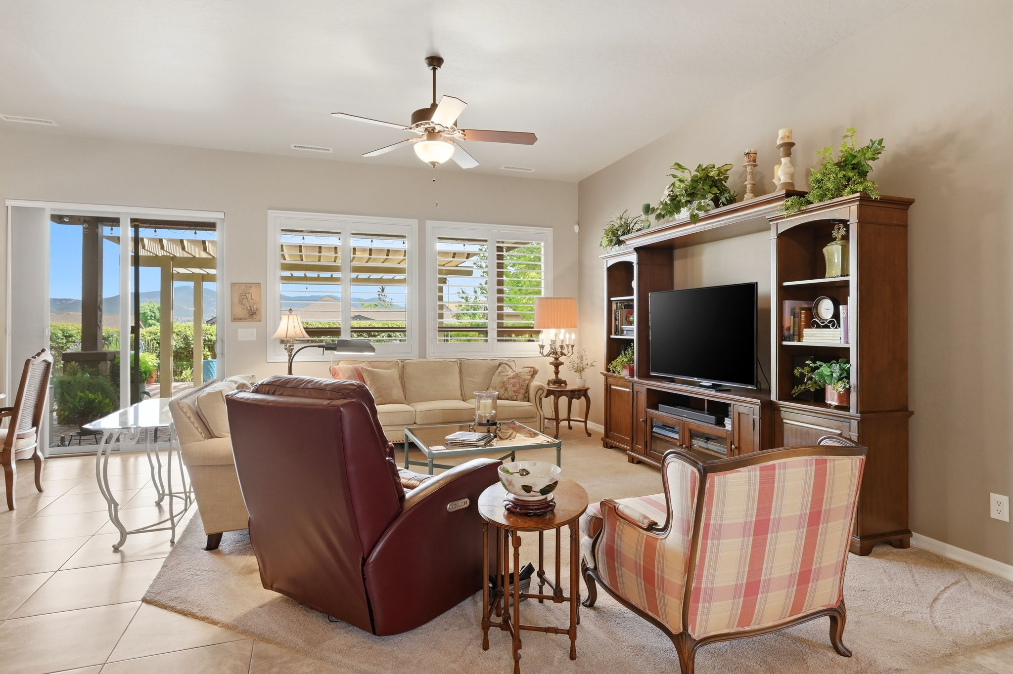 Living Room (1)