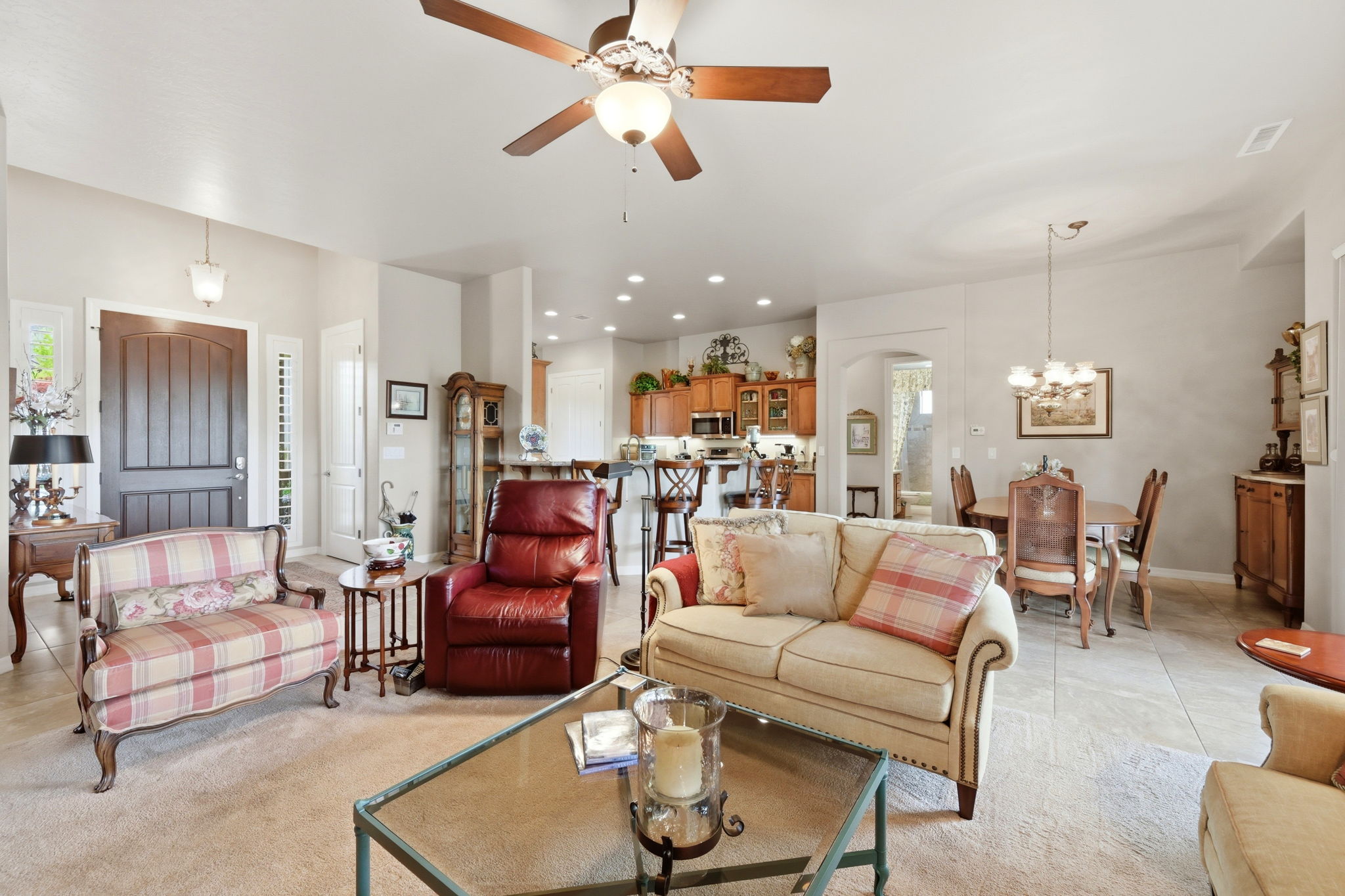Living Room (3)