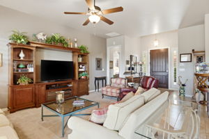 Living Room (4)