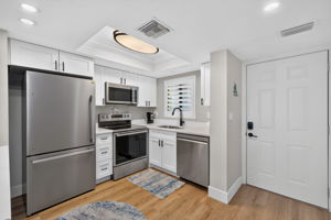 Kitchen 1 of 2