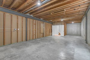  Photo 34