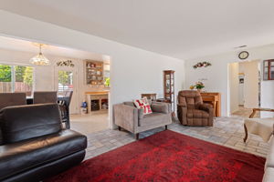 08 - Living Room