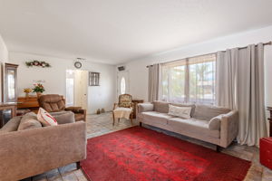 09 - Living Room