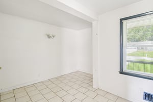 Bell Cir SE-S2108-008.jpg