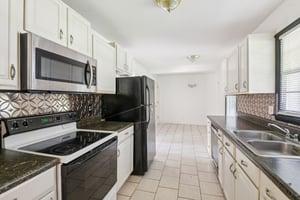 Bell Cir SE-S2108-012.jpg