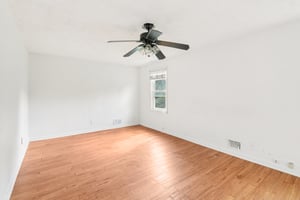 Bell Cir SE-S2108-016.jpg