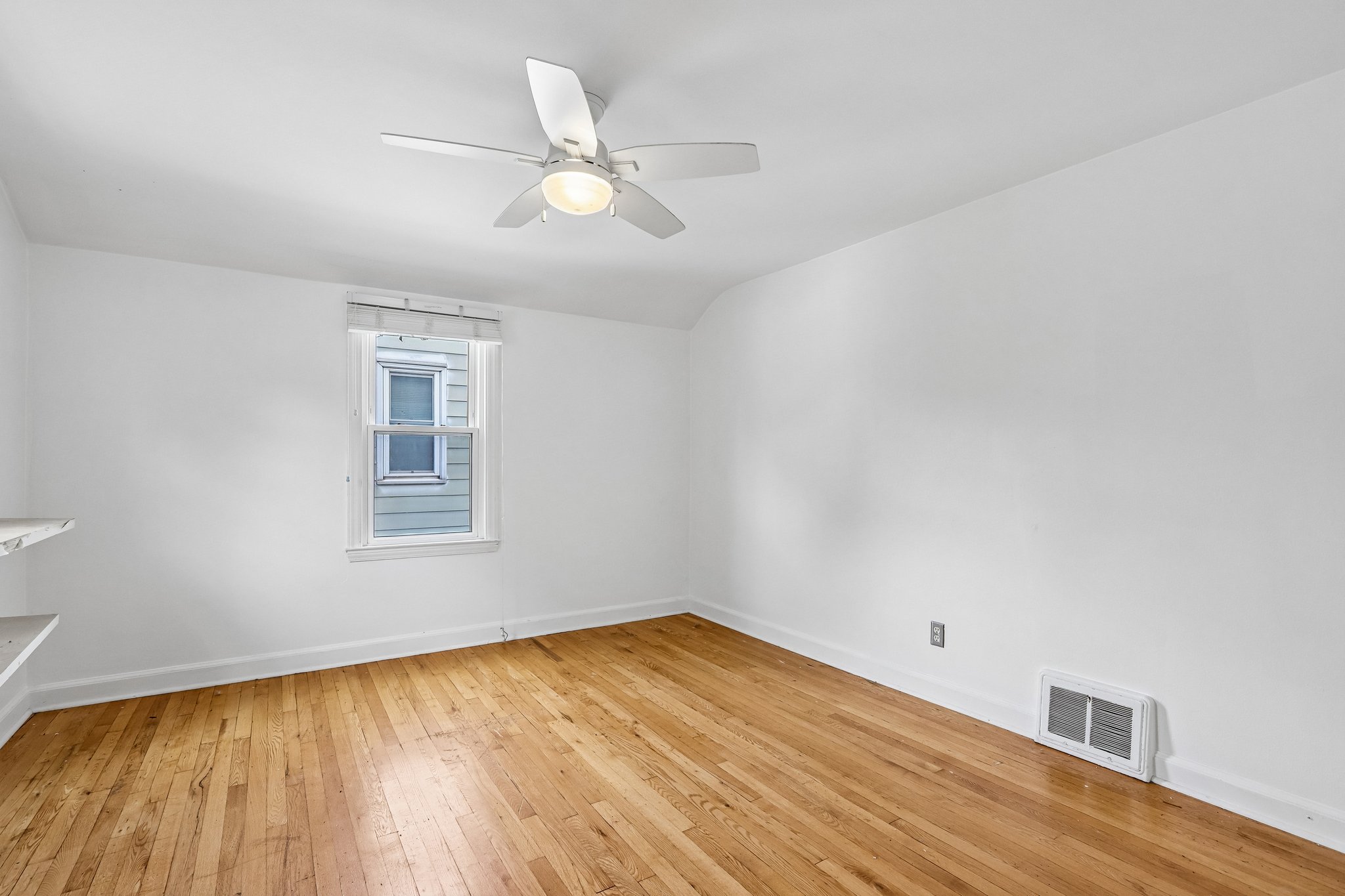 N Diversey Blvd-S0708-1-015.jpg
